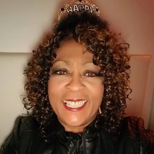 Meet your Posher, Dana